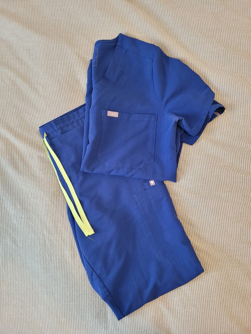 Figs Scrub Set